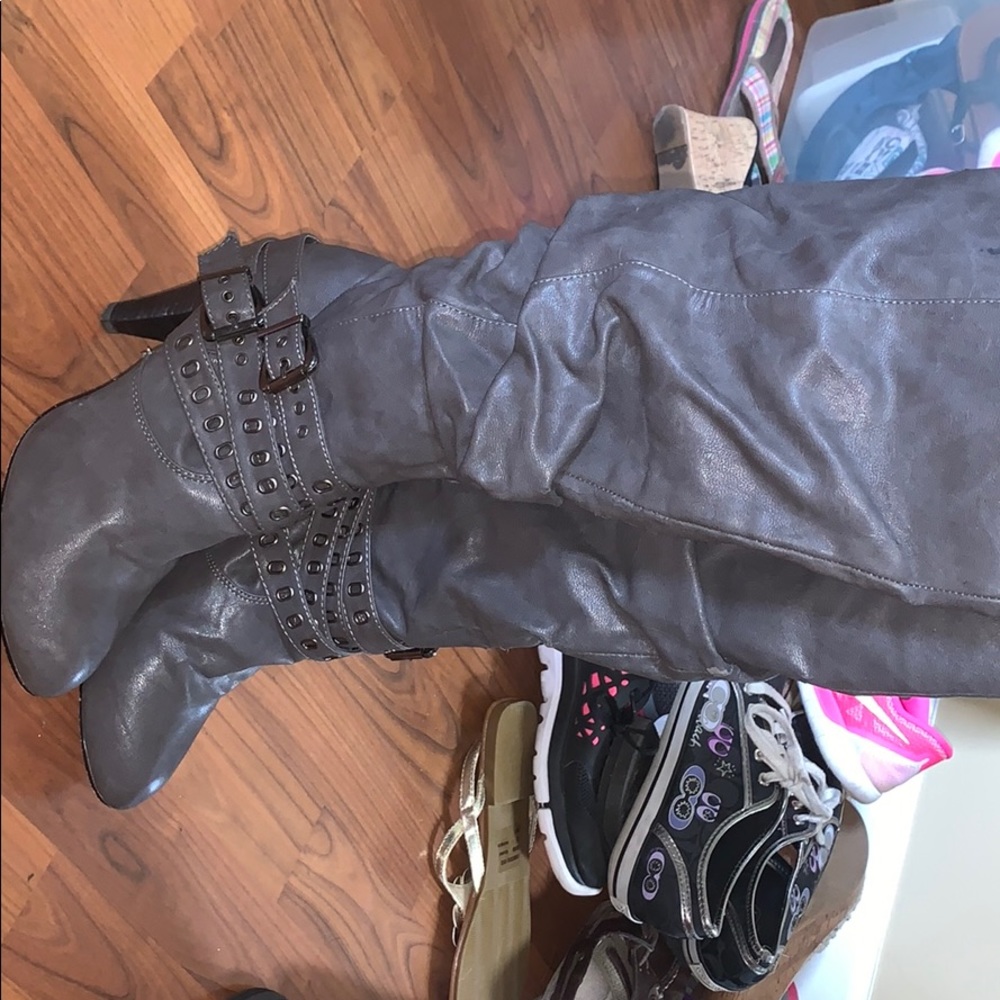 Women’s size 7.5 knee high boots